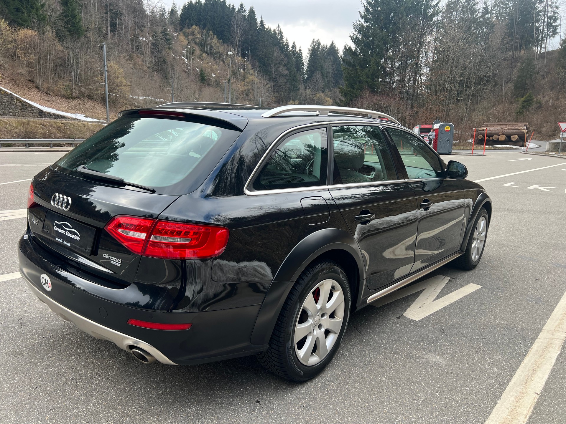 AUDI A4 allroad 3.0 TDI quattro S-tronic-image-4