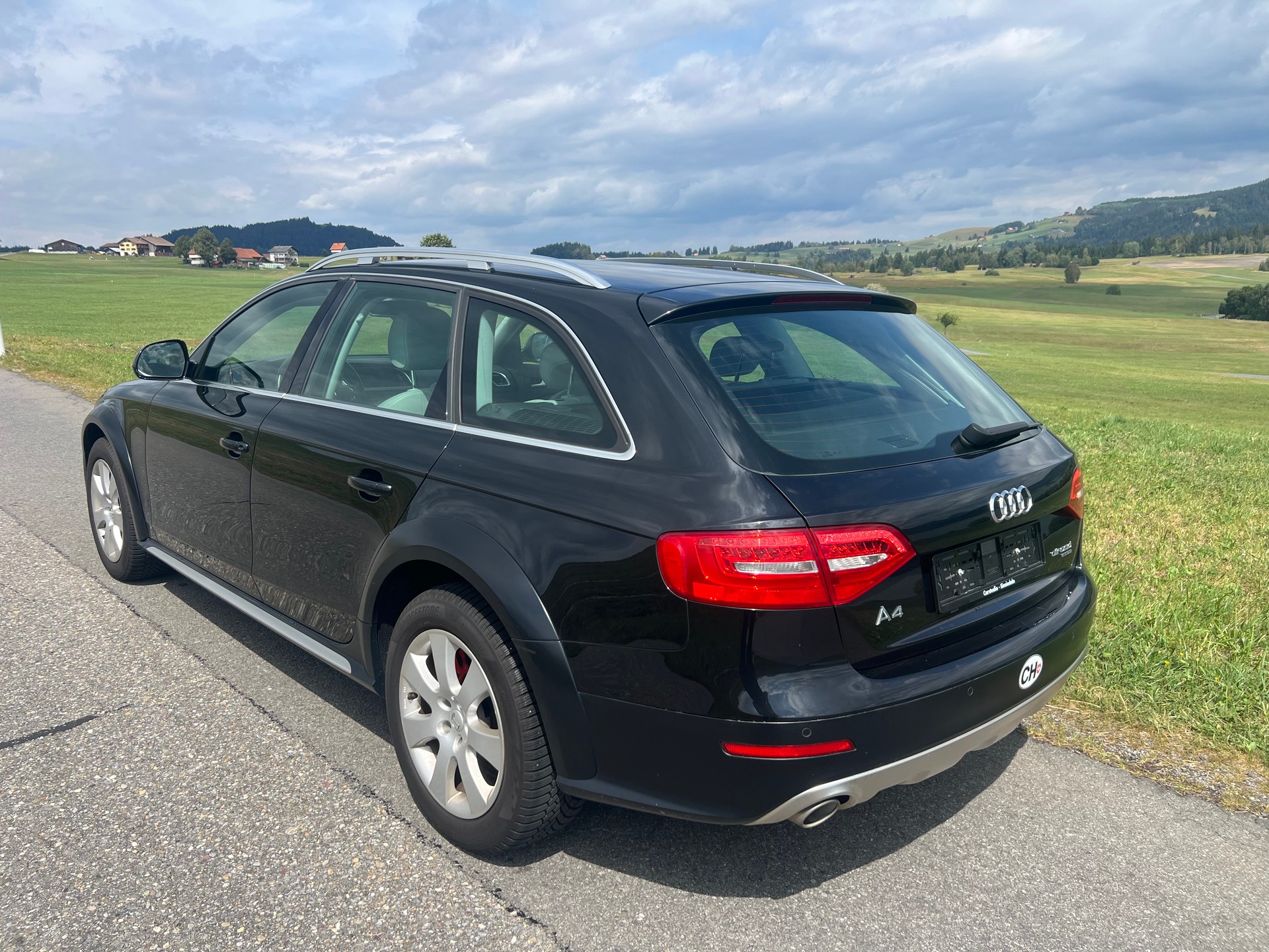 AUDI A4 allroad 3.0 TDI quattro S-tronic-image-3