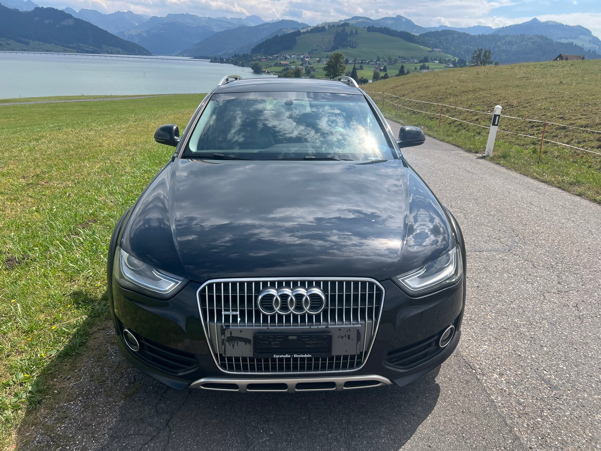 AUDI A4 allroad 3.0 TDI quattro S-tronic-image-1