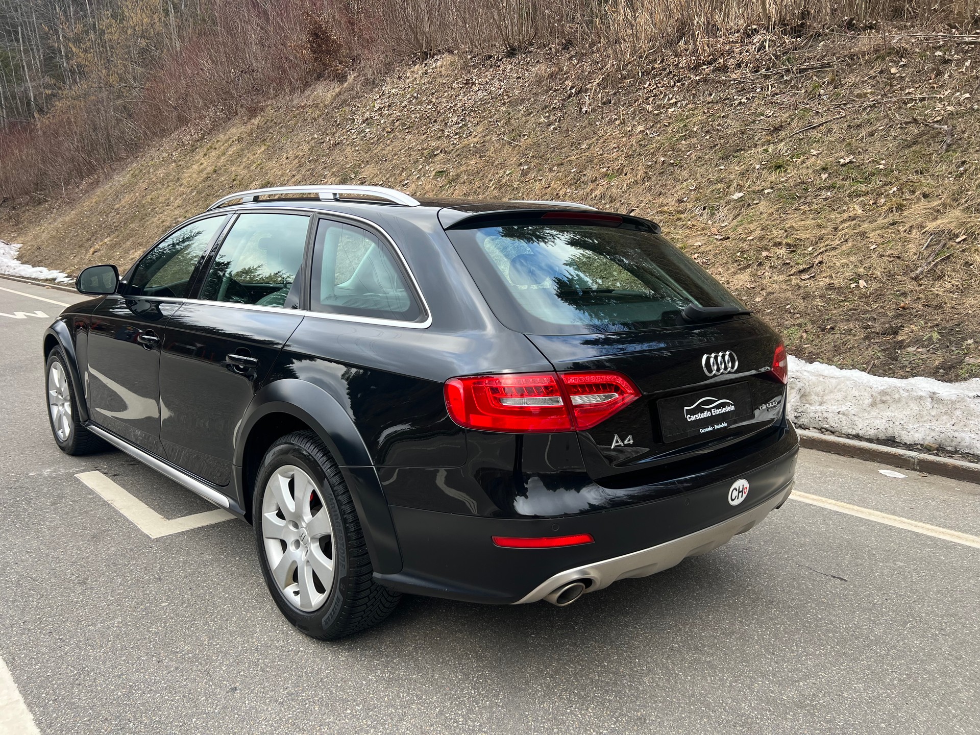 AUDI A4 allroad 3.0 TDI quattro S-tronic-image-3