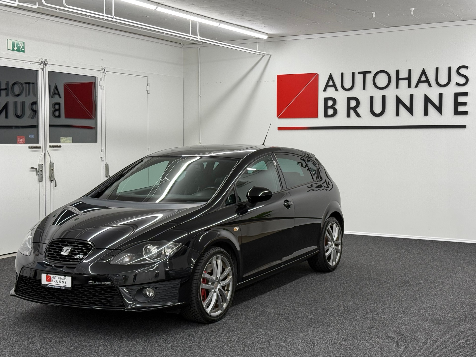 SEAT Leon 2.0 TSI Cupra R