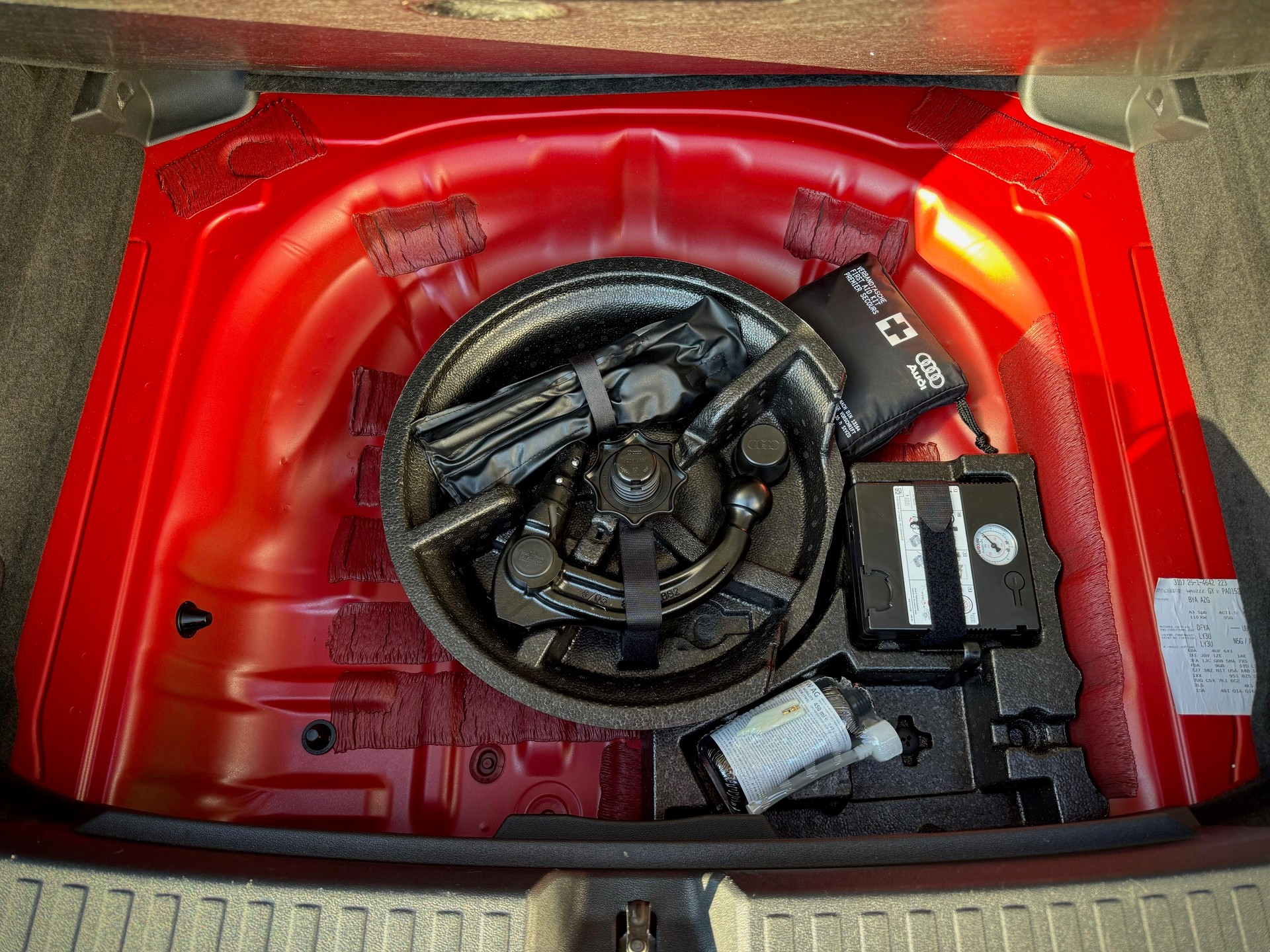 AUDI A3 Sportback 35 TFSI S-tronic - Véhicule Suisse (CH)-image-13