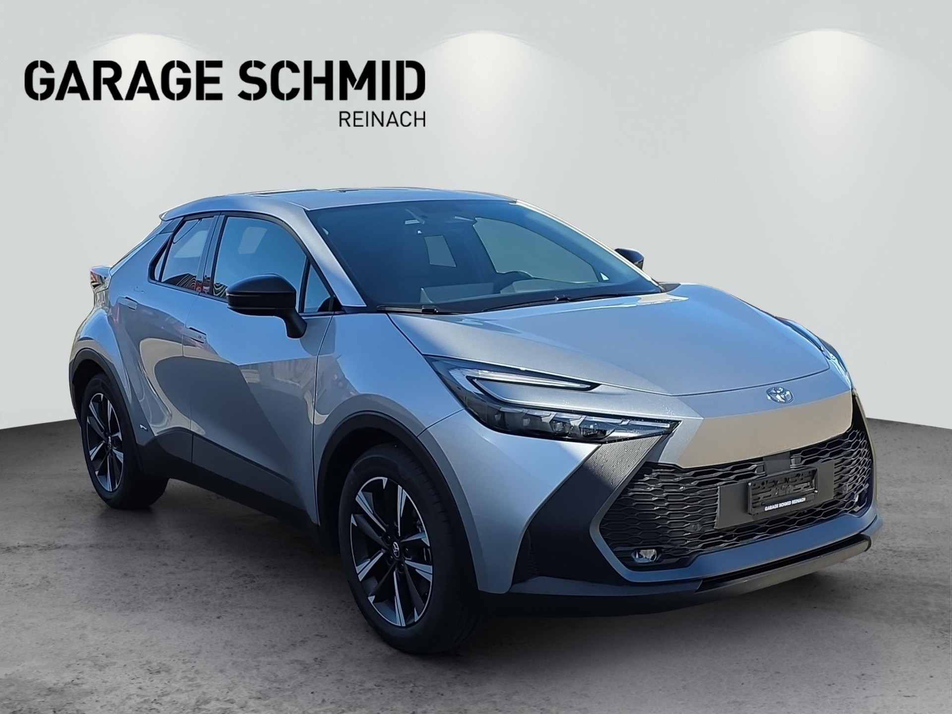 TOYOTA C-HR 2.0 HEV Swiss Edition 4x4-image-8