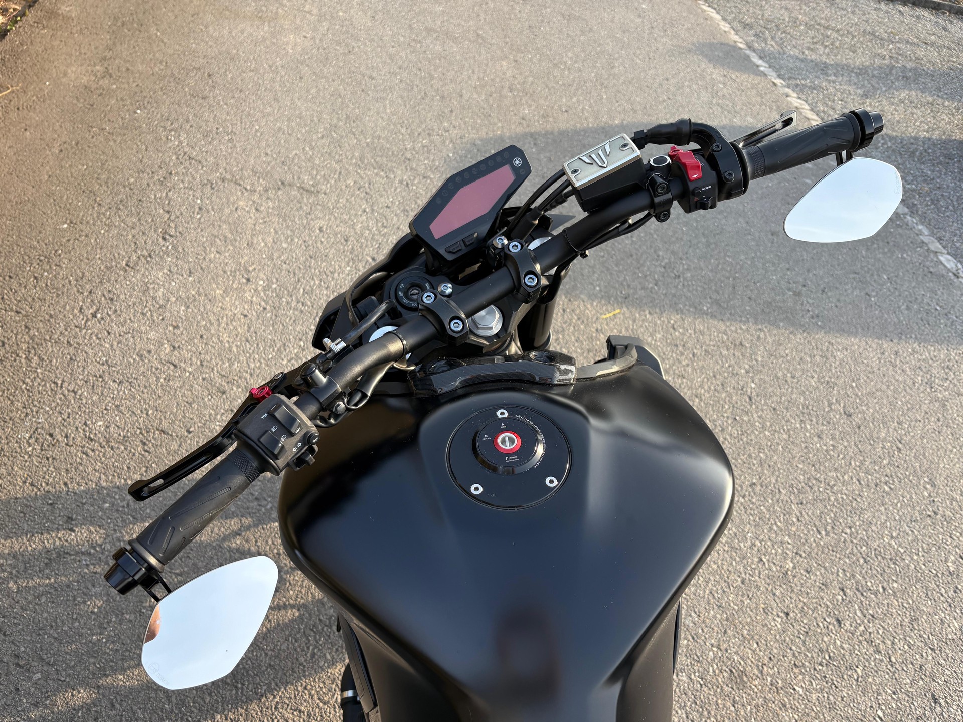YAMAHA MT-09 ABS-image-6