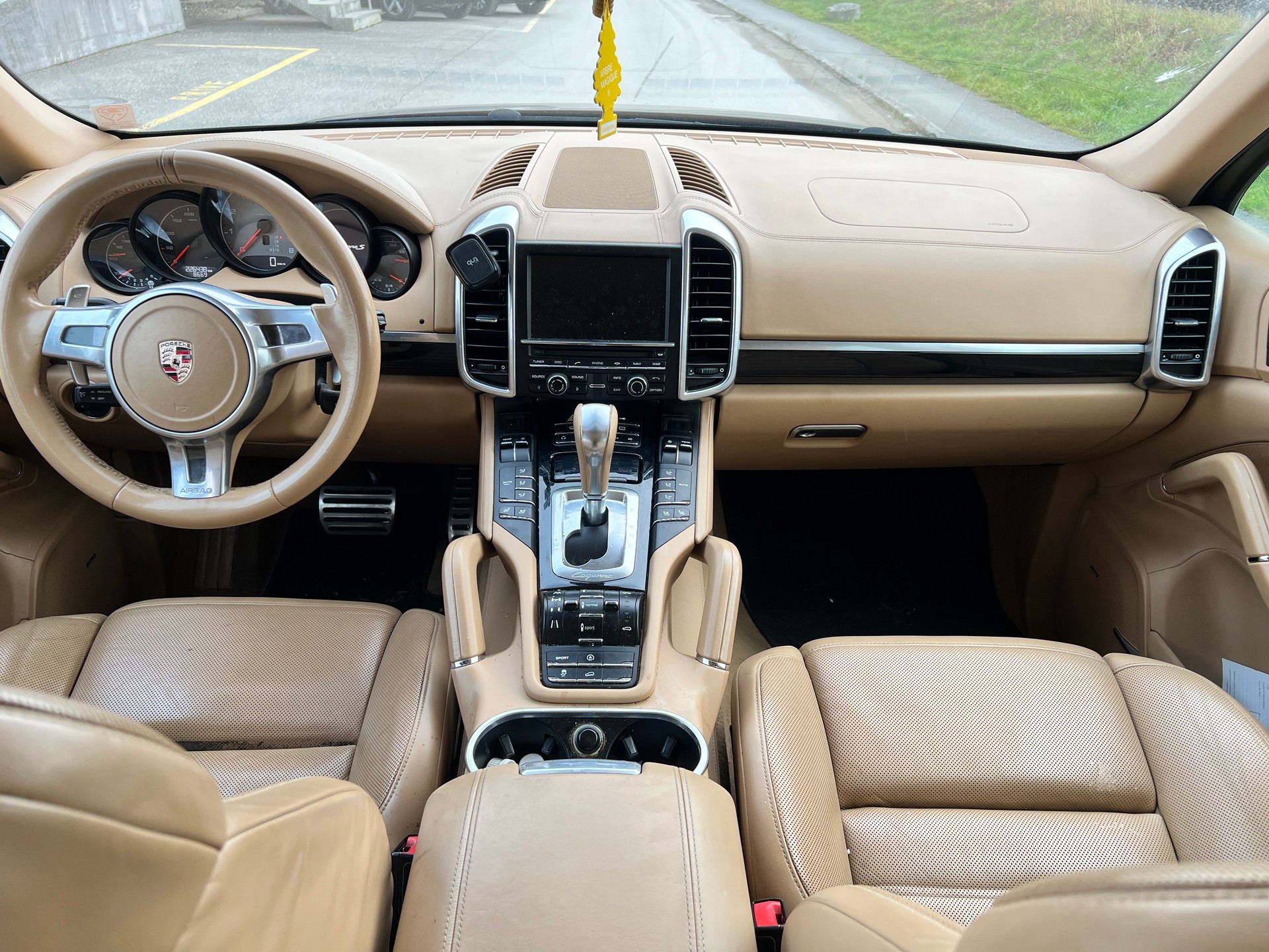 PORSCHE Cayenne S-image-5