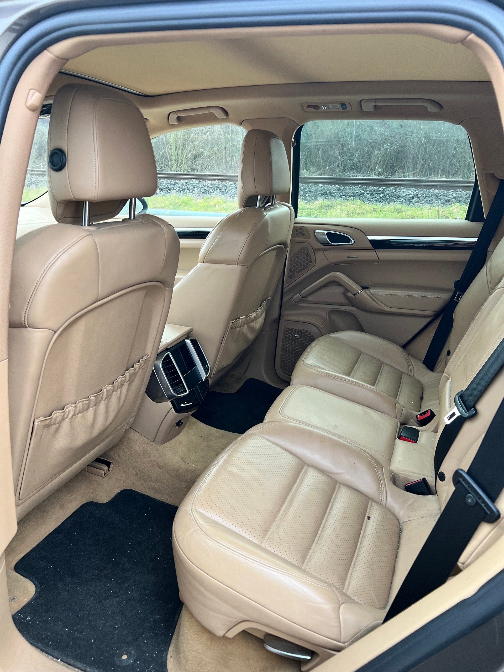 PORSCHE Cayenne S-image-7
