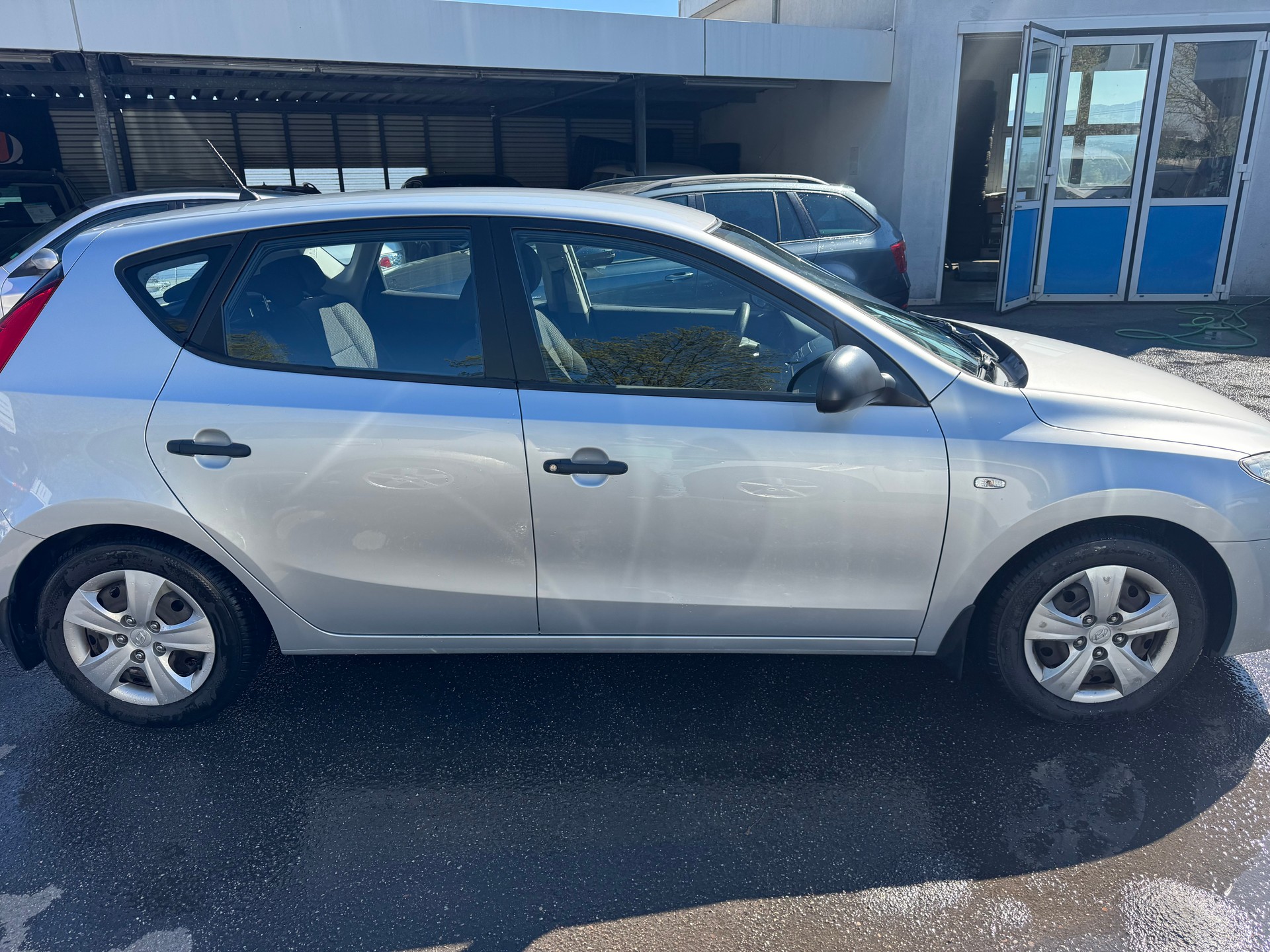 HYUNDAI i30 1.4 Comfort-image-3