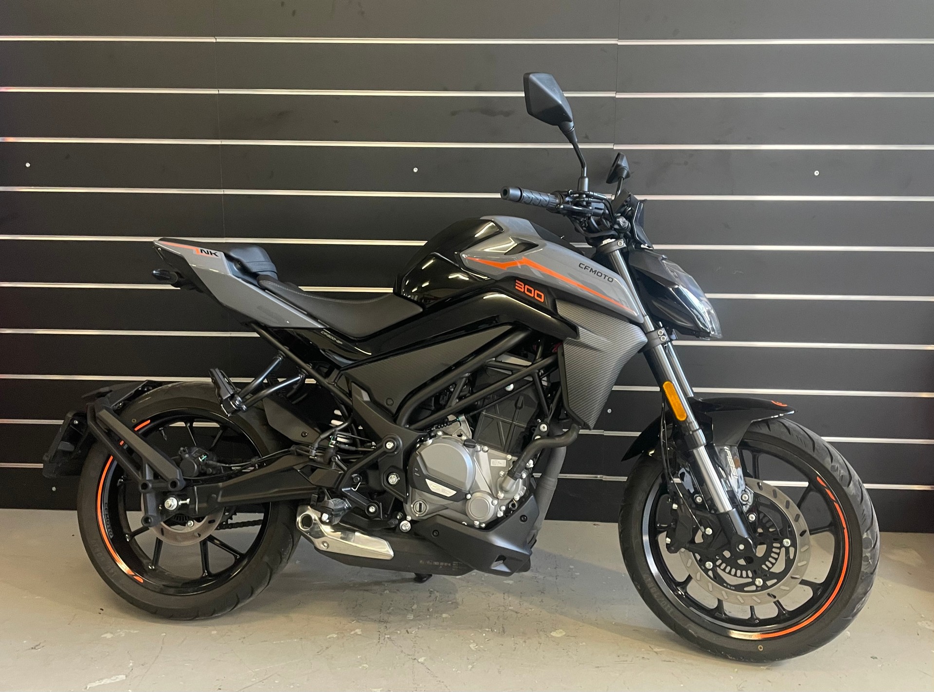 CF MOTO 300NK-image-0