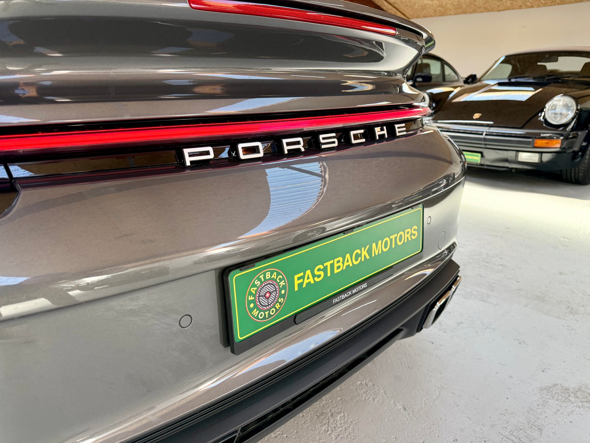 PORSCHE 911 Turbo Cabriolet PDK-image-8