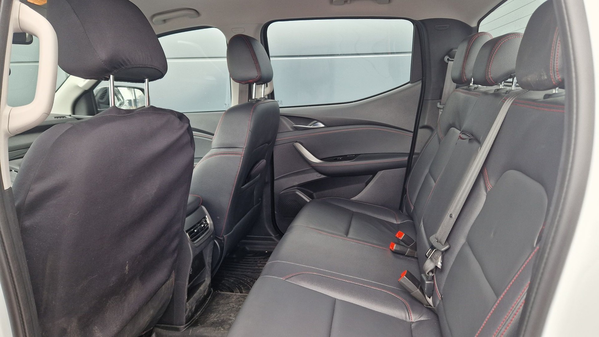 MAXUS T60 Max 2.0TDI 4x4 Autom Luxury-image-4