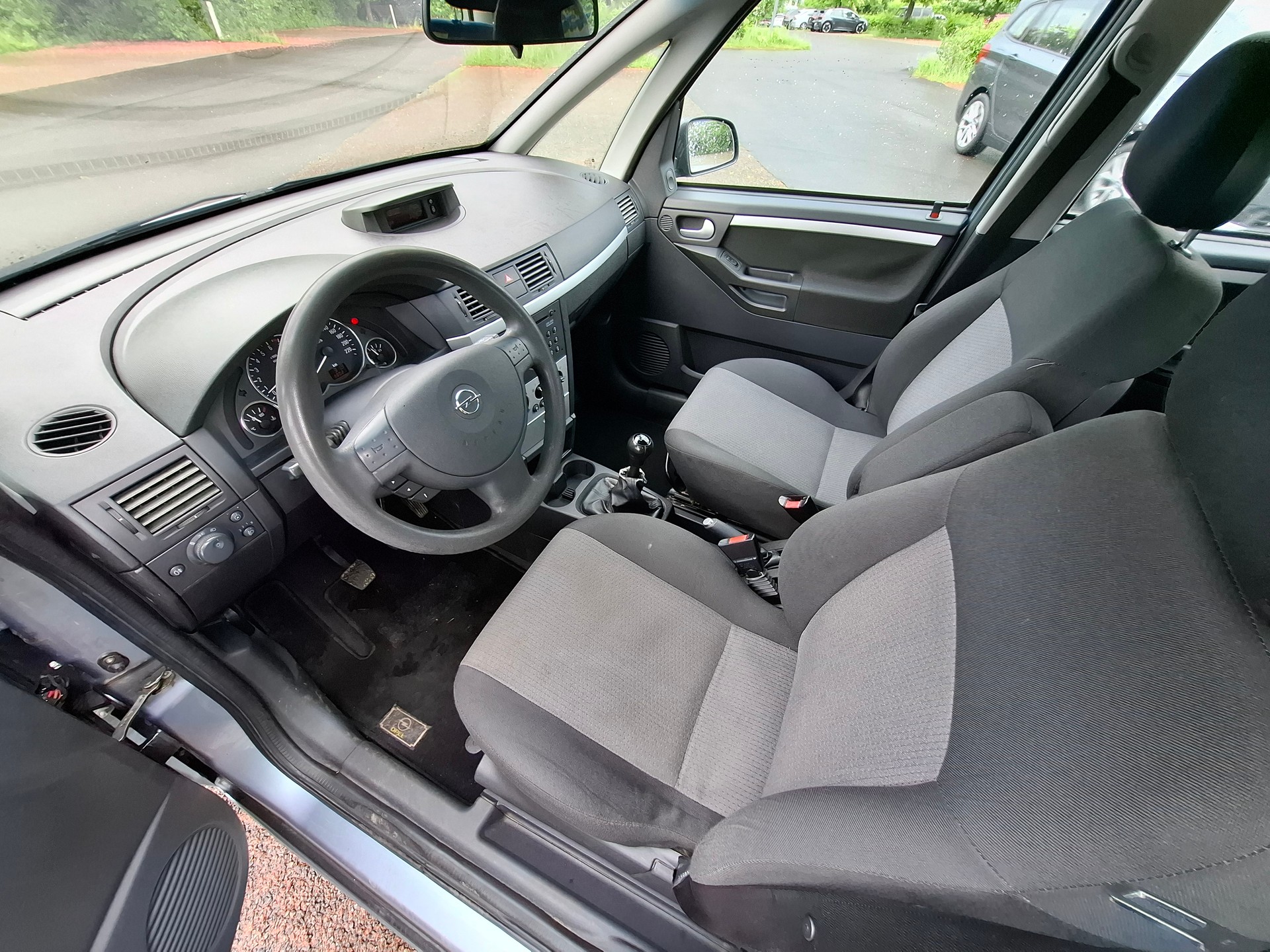 OPEL Meriva 1.8i 16V Enjoy-image-9
