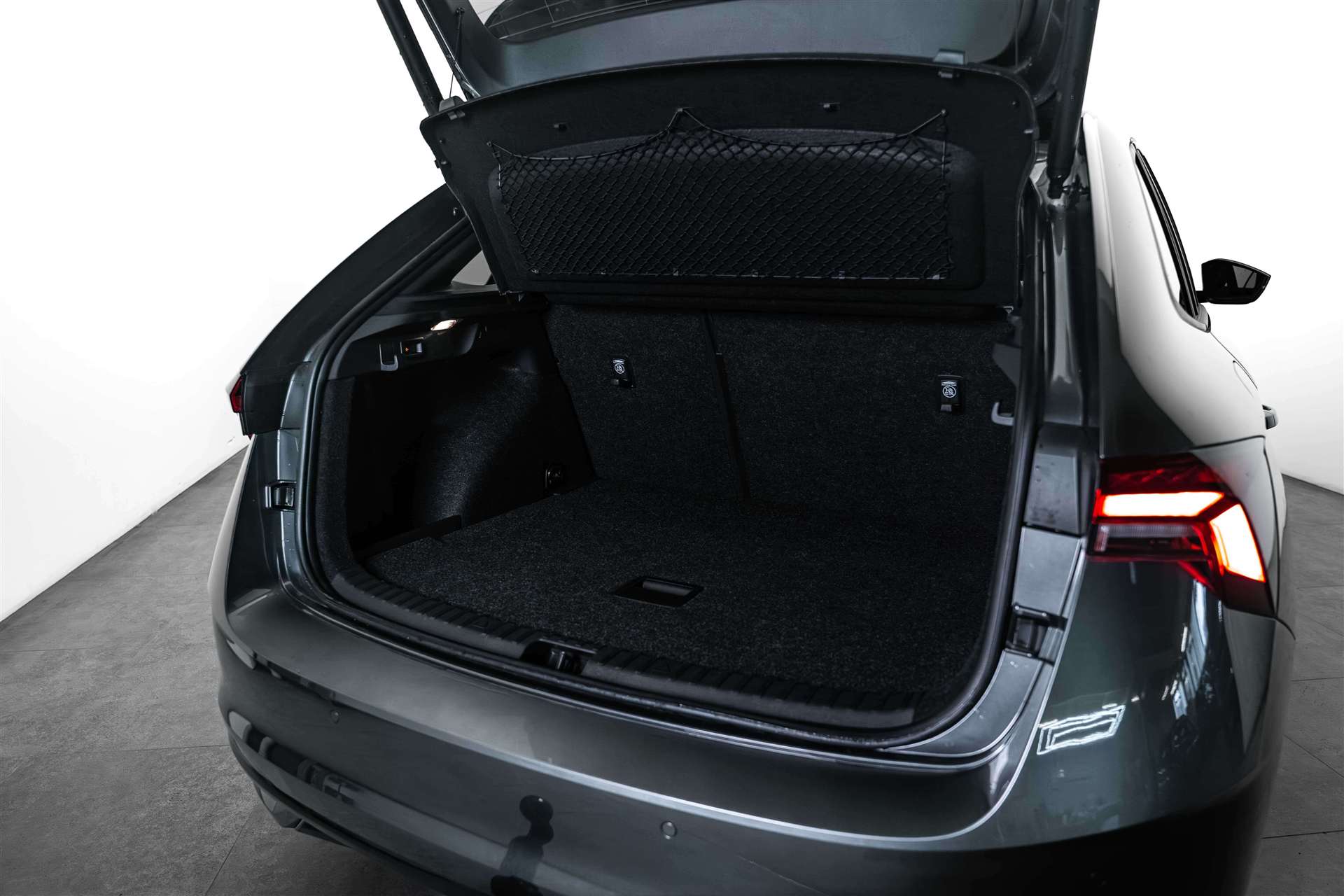 SKODA Scala 1.5 TSI Monte Carlo DSG-image-5