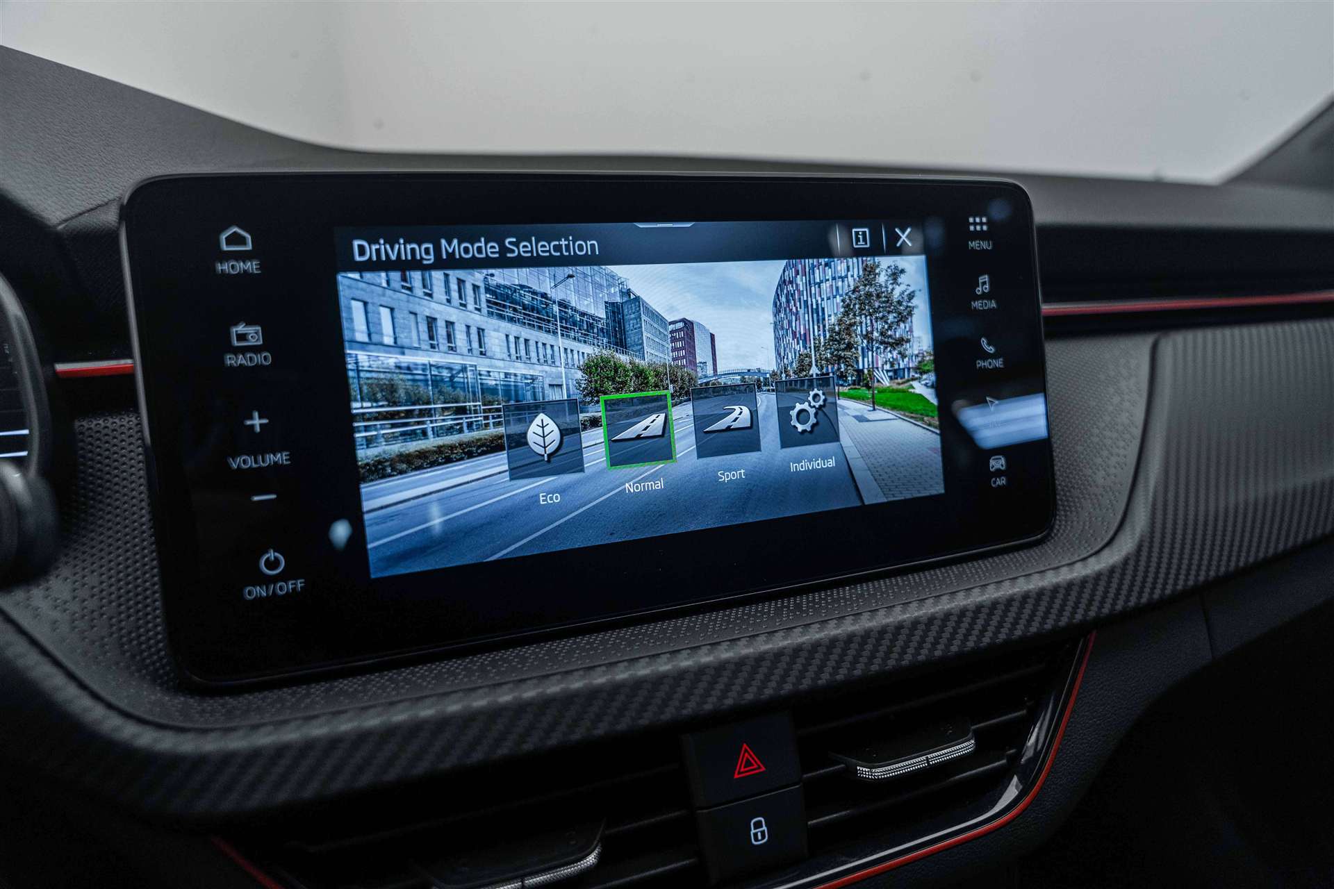 SKODA Scala 1.5 TSI Monte Carlo DSG-image-24