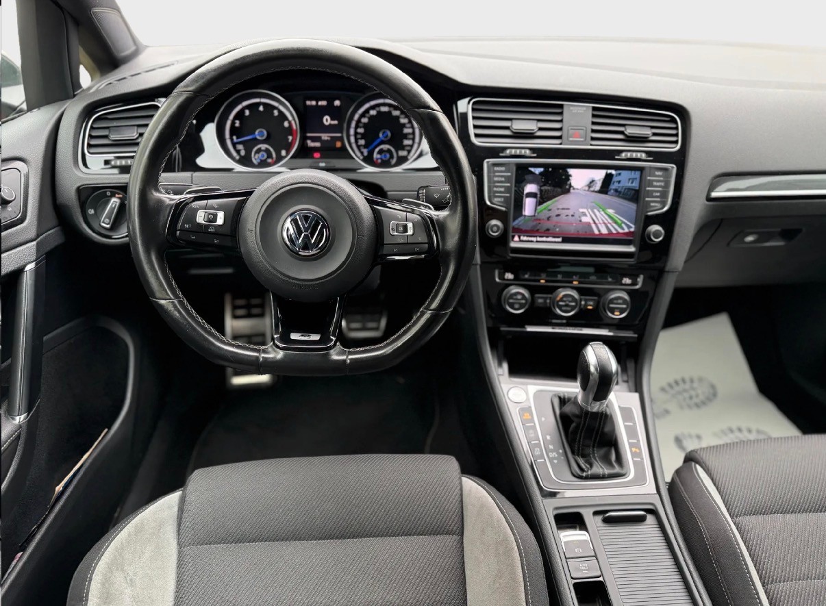 VW Golf 2.0 TSI R 4Motion DSG-image-9