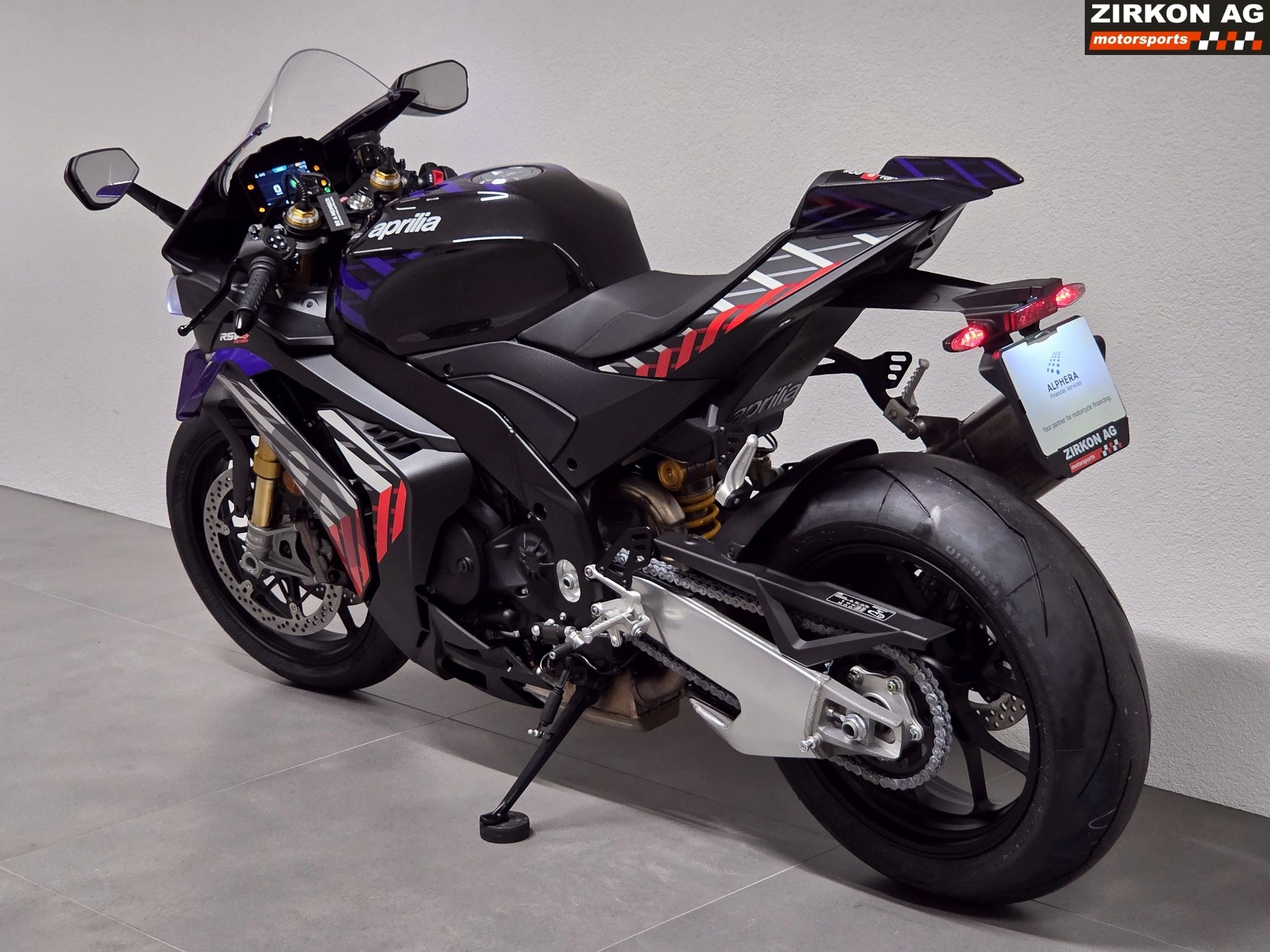 APRILIA RSV4 1100 E5+ Factory-image-11
