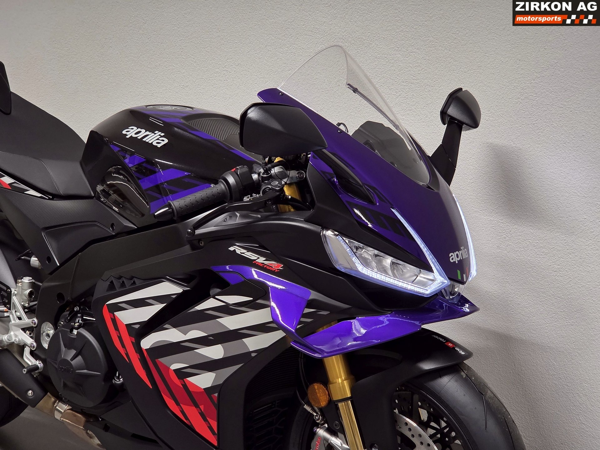 APRILIA RSV4 1100 E5+ Factory-image-3