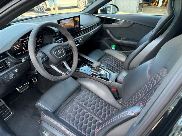 AUDI RS4 Avant 2.9 V6 TFSI quattro T-Tronic-image-7