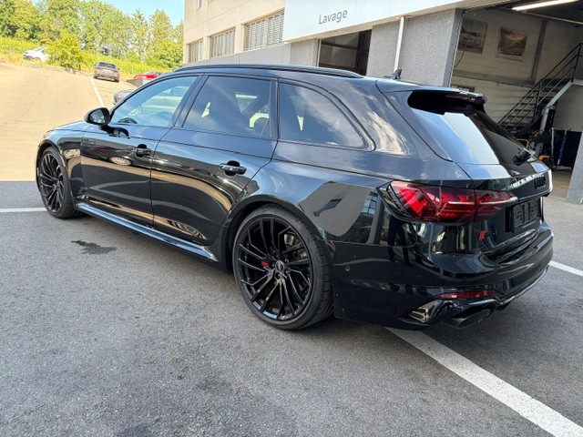 AUDI RS4 Avant 2.9 V6 TFSI quattro T-Tronic-image-6