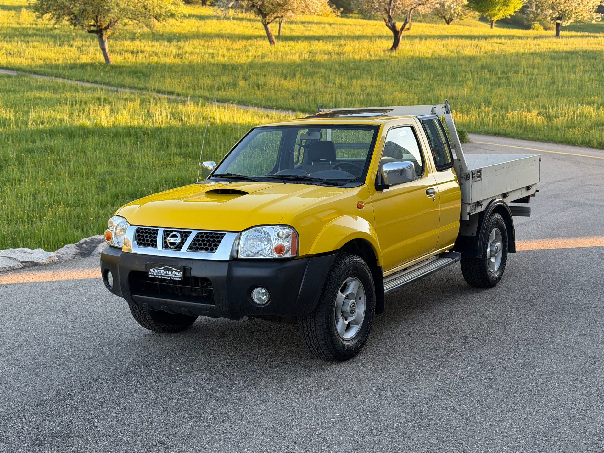 NISSAN King Cab Navara 2.5 Di 4x4