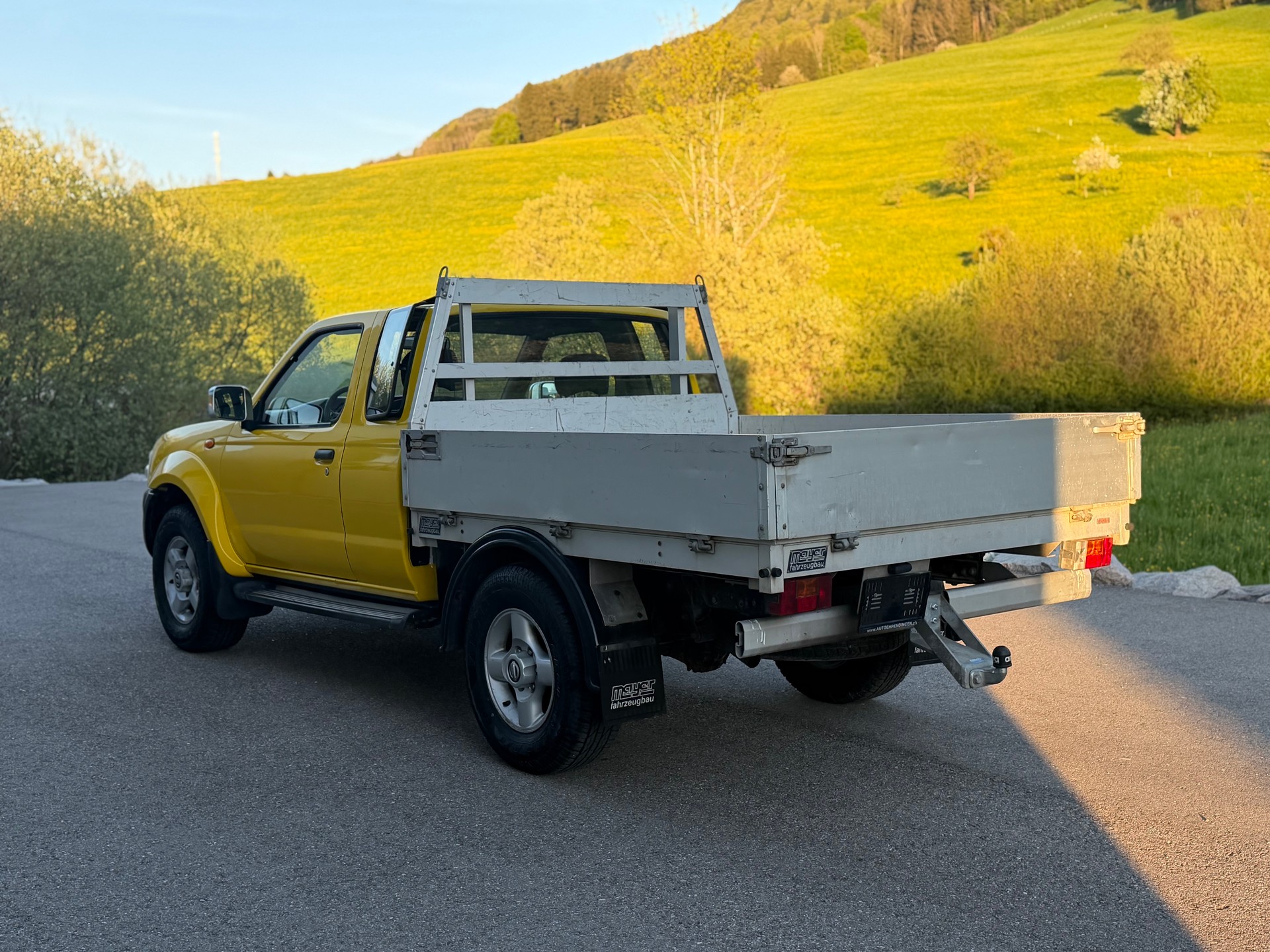 NISSAN King Cab Navara 2.5 Di 4x4-image-5