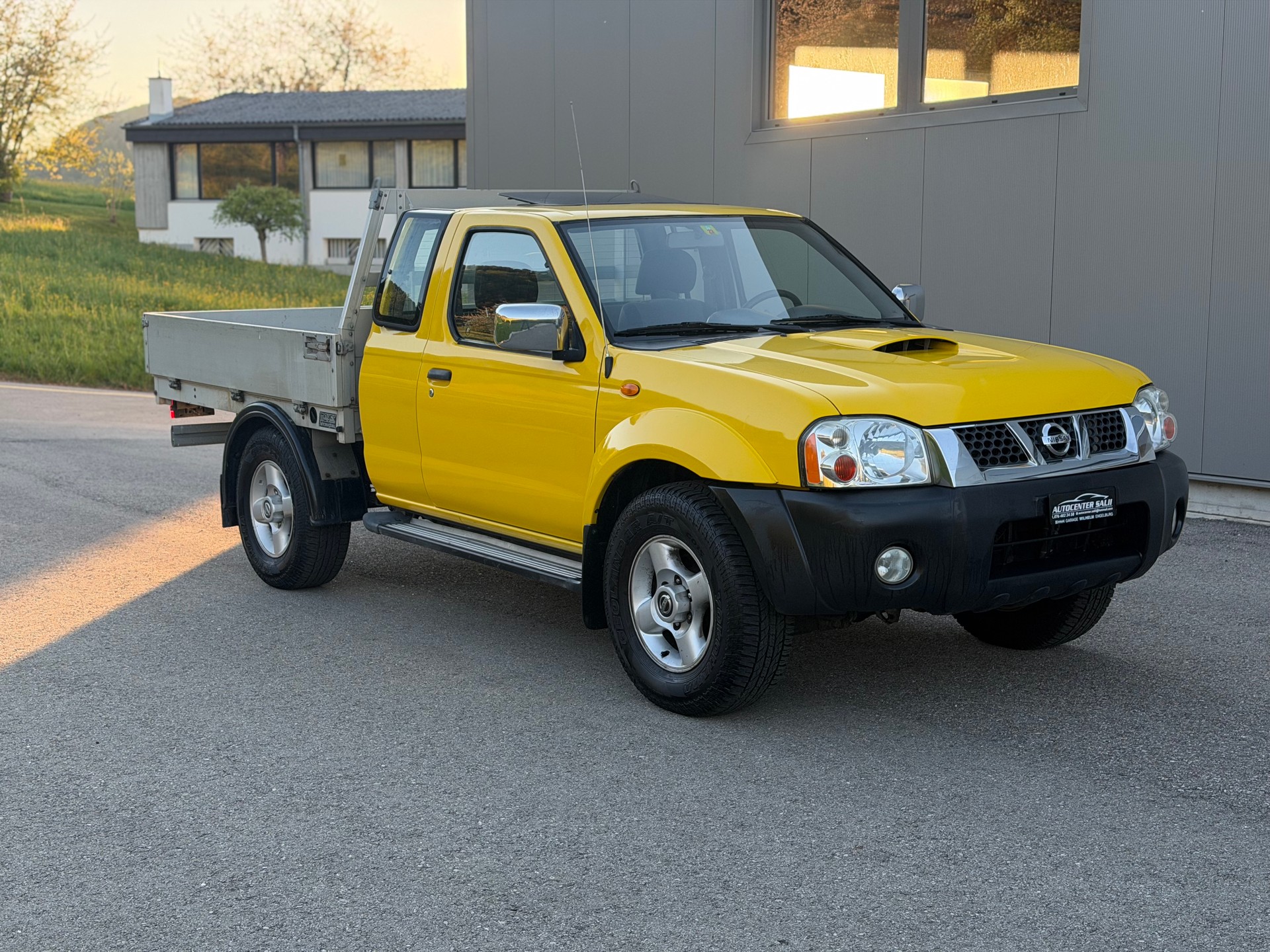 NISSAN King Cab Navara 2.5 Di 4x4-image-1