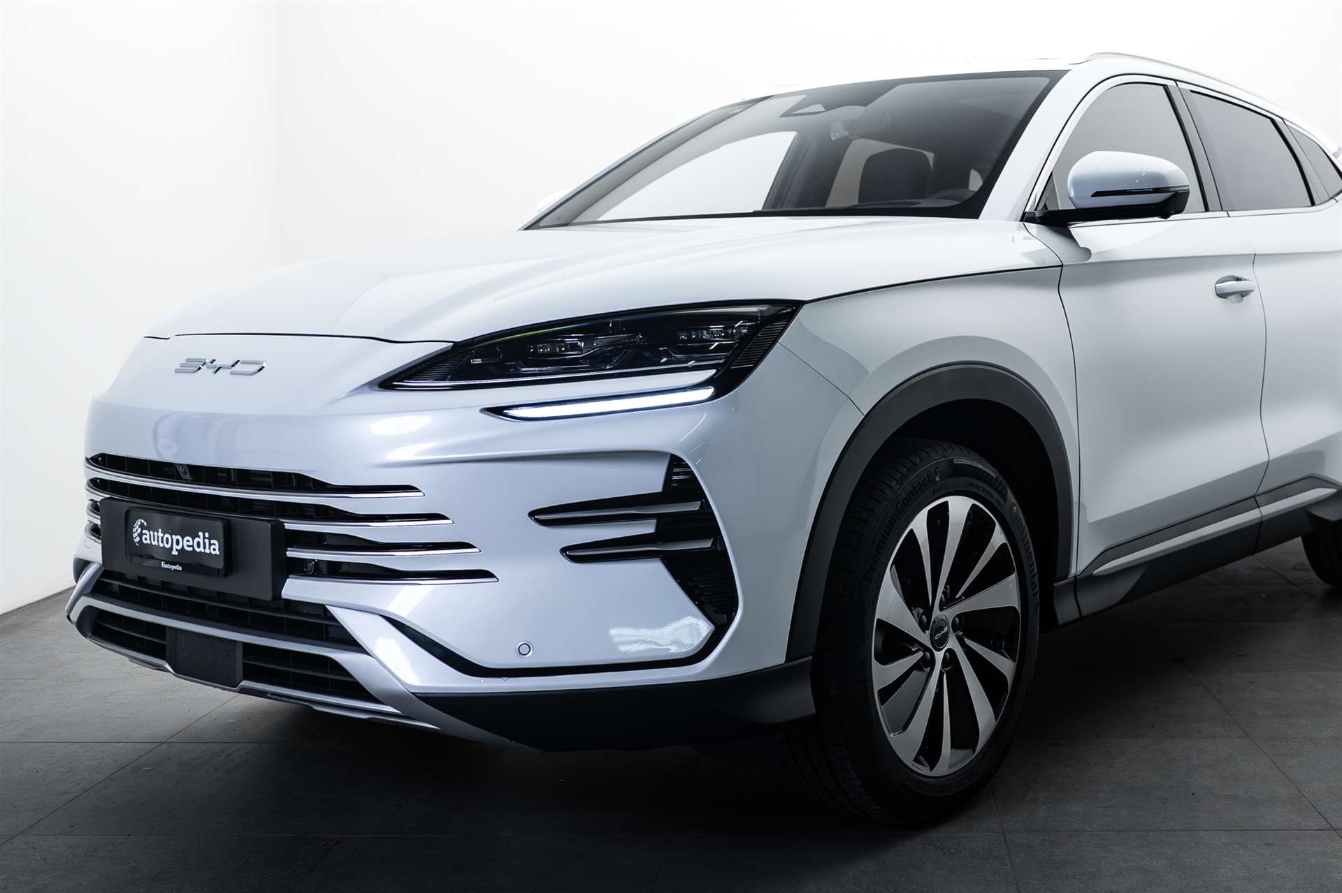 BYD Seal U DM-i PHEV Design AWD 324PS Automat-showroom-element-1