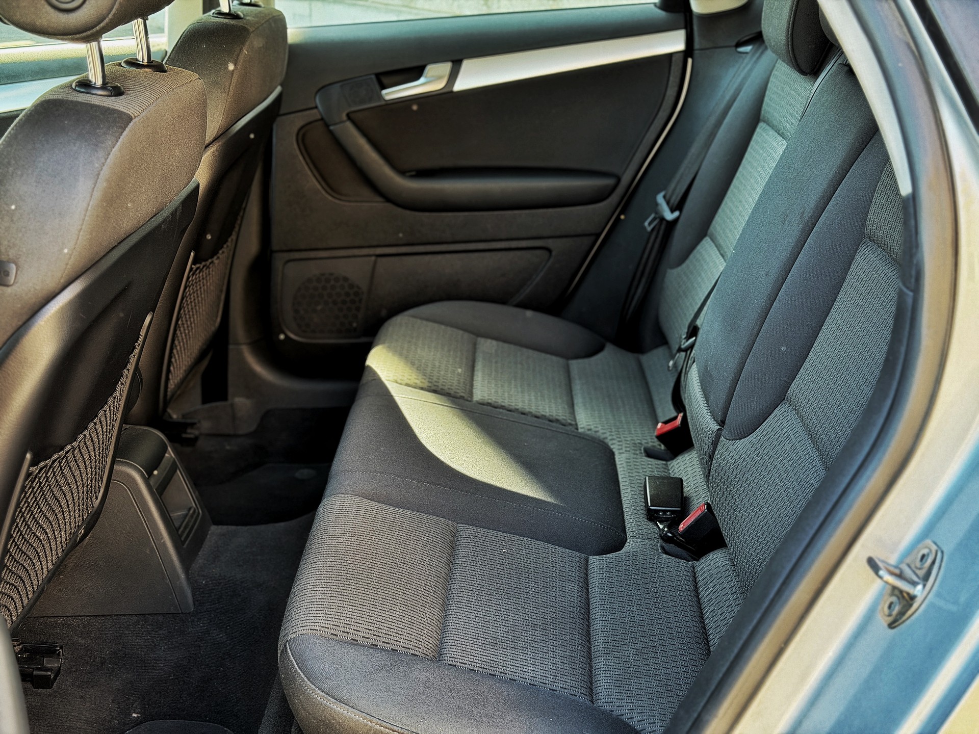 AUDI A3 Sportback 2.0 TFSI Ambition quattro S-tronic-image-14
