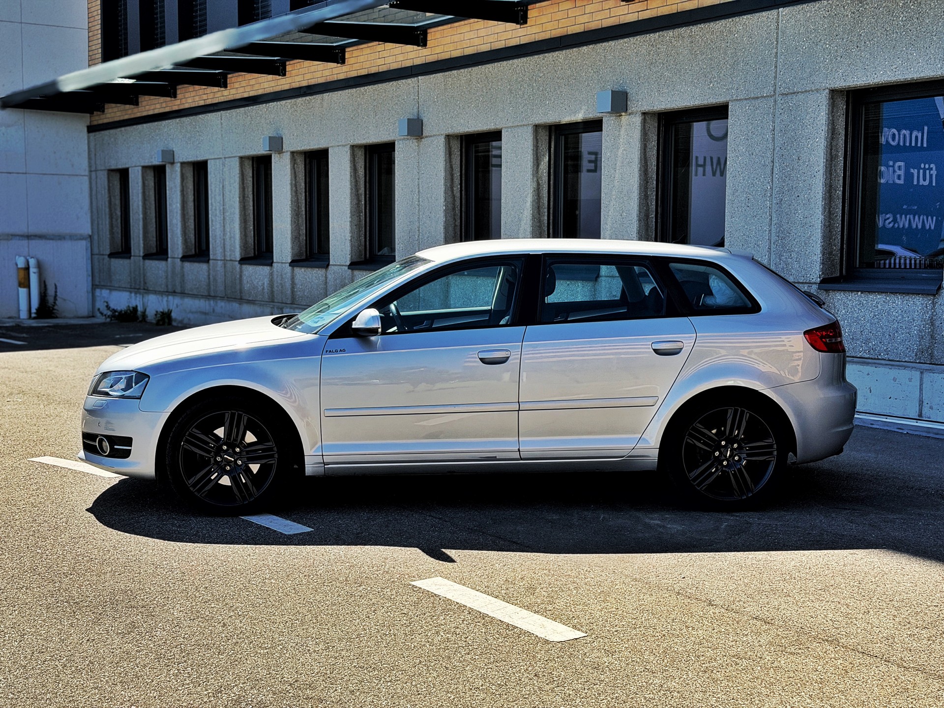 AUDI A3 Sportback 2.0 TFSI Ambition quattro S-tronic-showroom-element-1
