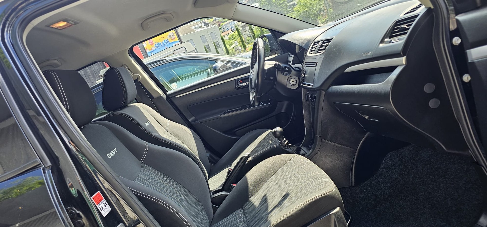 SUZUKI Swift 1.2i 16V Compact Top 4x4-image-9