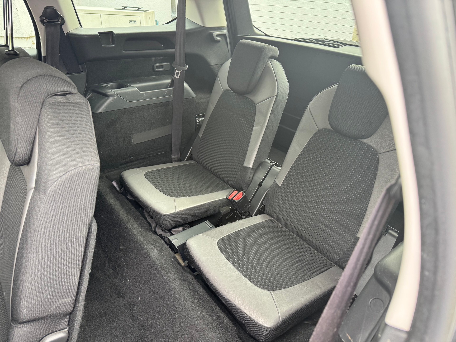 CITROEN Grand C4 Picasso 2.0 BlueHDi Shine EAT6-image-10
