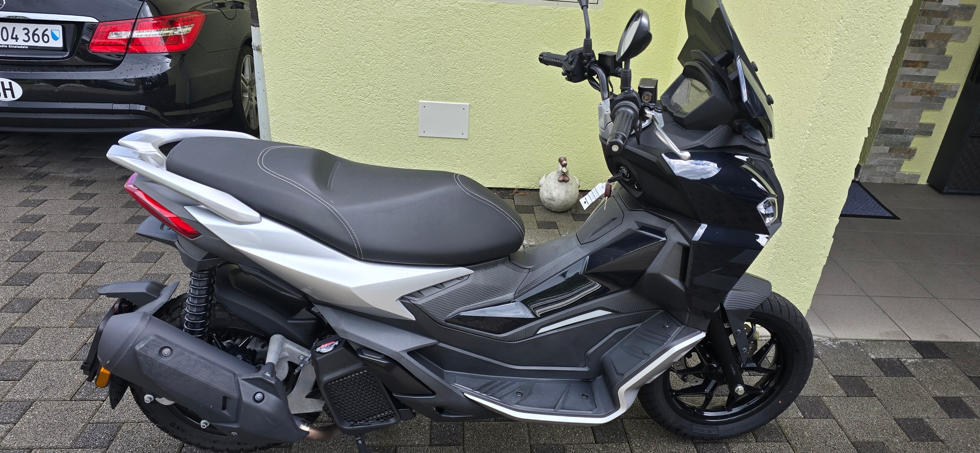 APRILIA SR 125 GT ABS-image-12