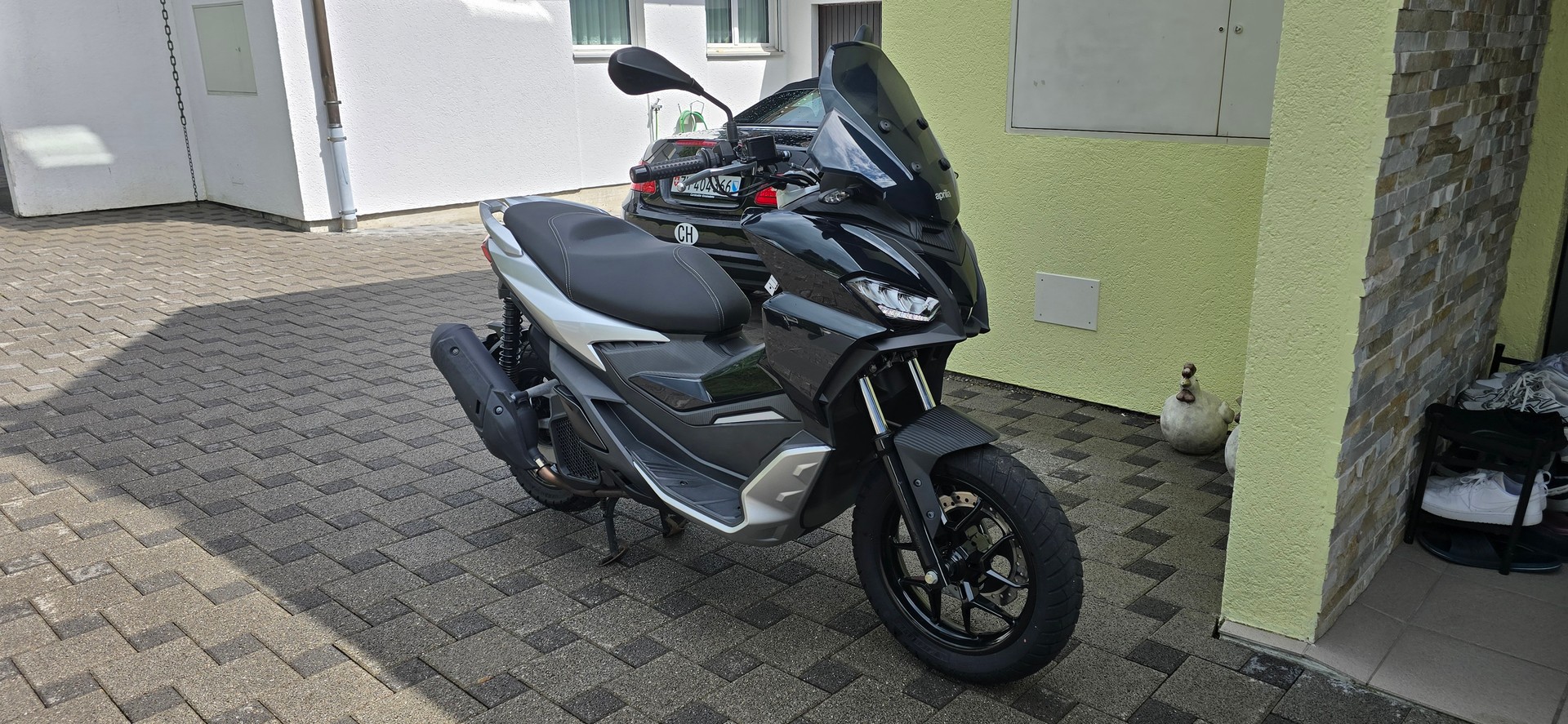 APRILIA SR 125 GT ABS-image-7