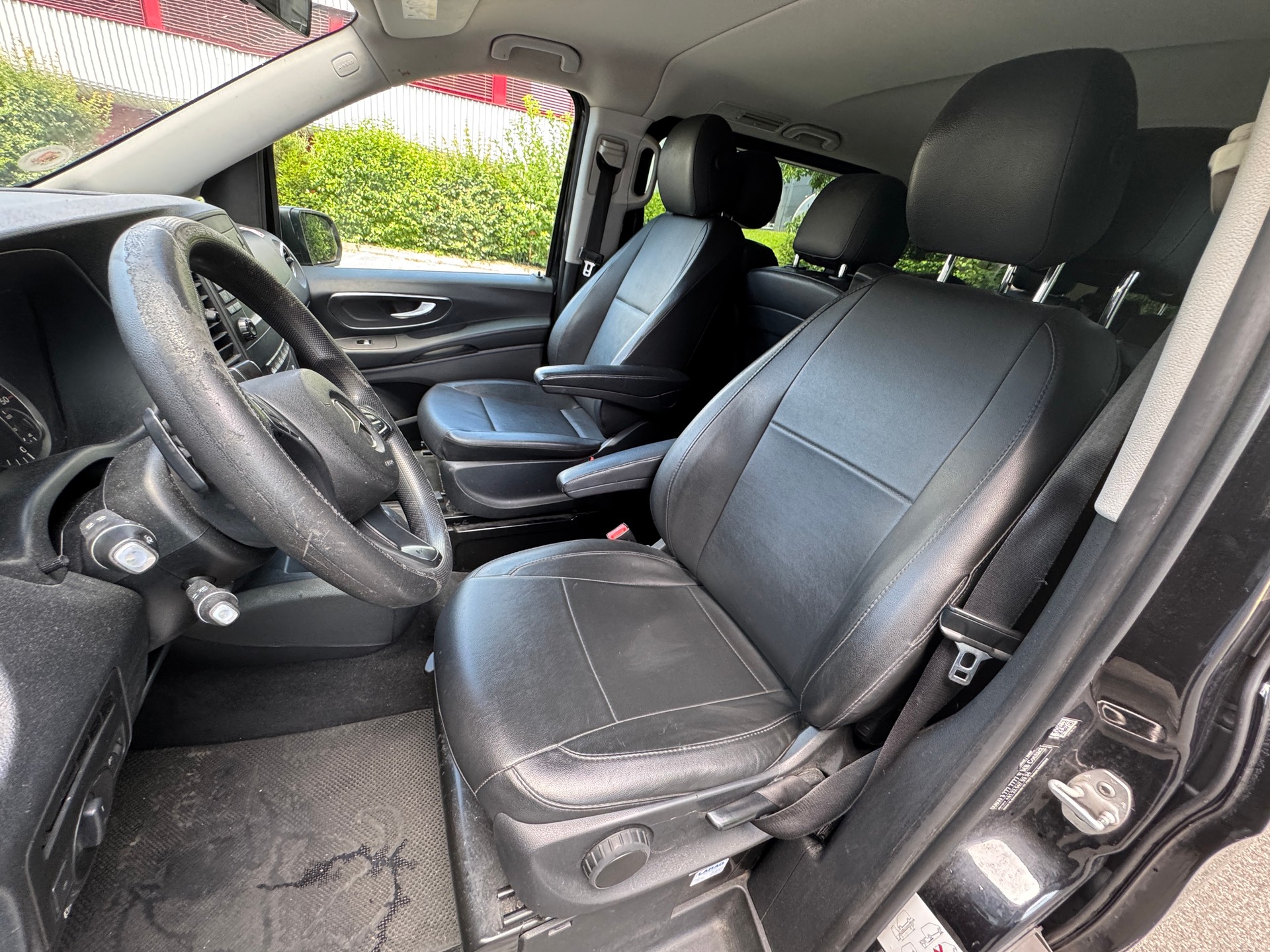 MERCEDES-BENZ Vito 119 BlueTEC Tourer Select L 4Matic 7G-Tronic-image-6