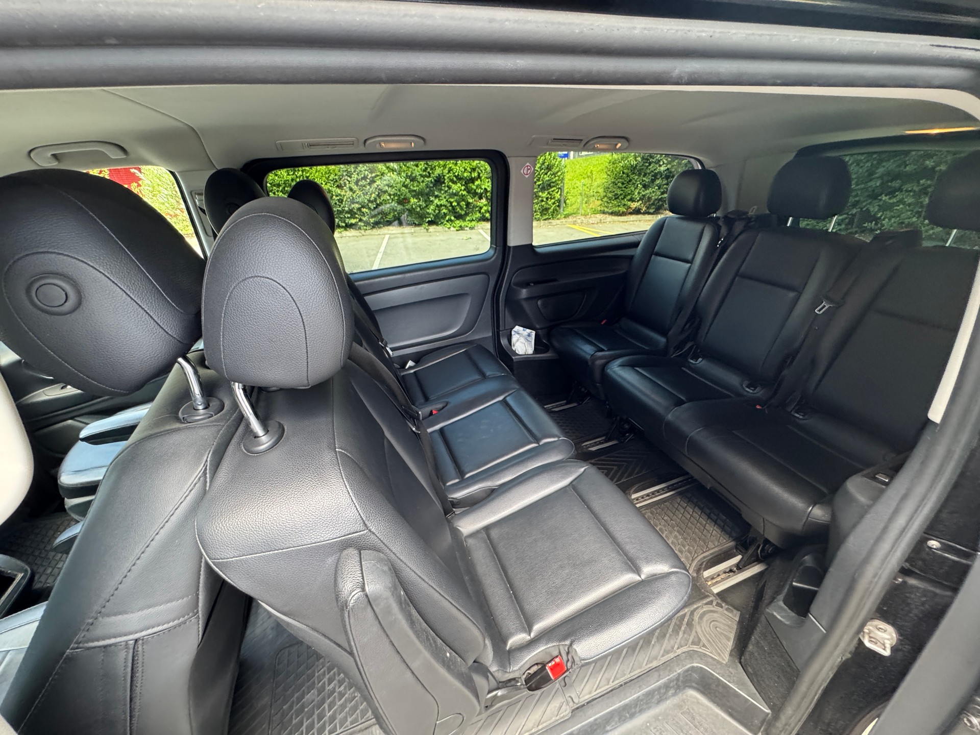 MERCEDES-BENZ Vito 119 BlueTEC Tourer Select L 4Matic 7G-Tronic-image-9