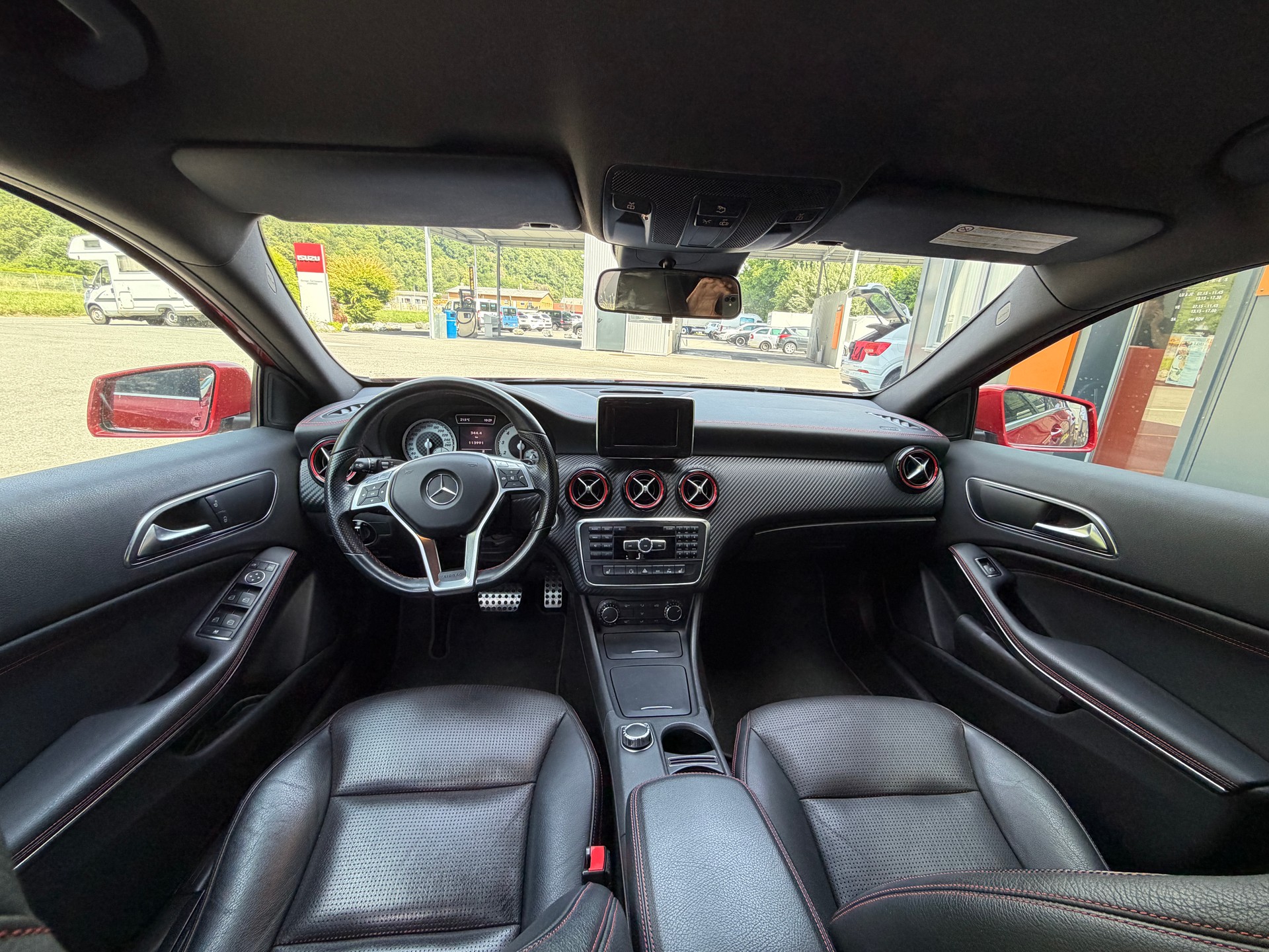 MERCEDES-BENZ A 250 Sport 7G-DCT-image-16