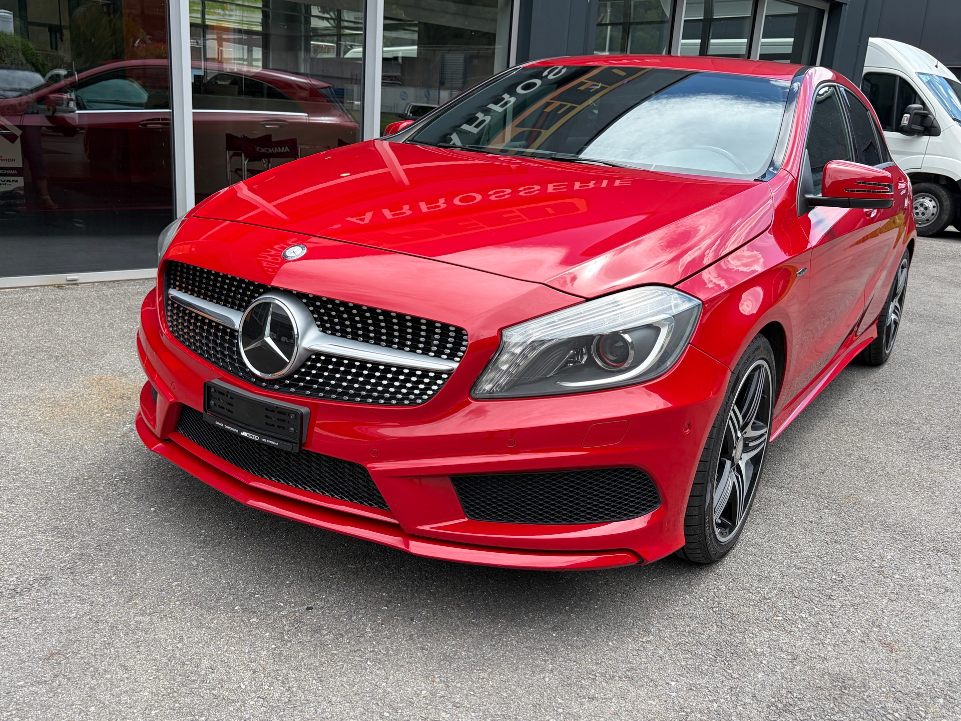 MERCEDES-BENZ A 250 Sport 7G-DCT-showroom-element-1