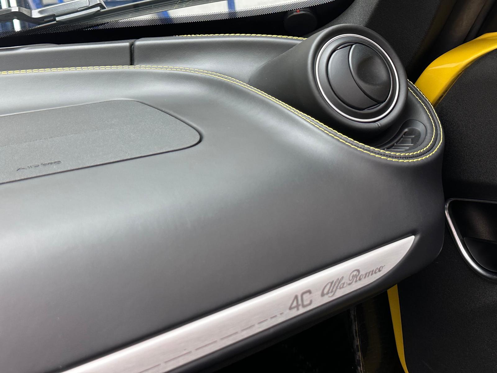 ALFA ROMEO 4C Spider 1750 TBi TCT-image-20