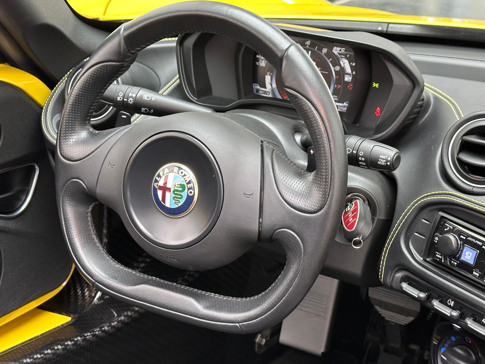 ALFA ROMEO 4C Spider 1750 TBi TCT-image-21