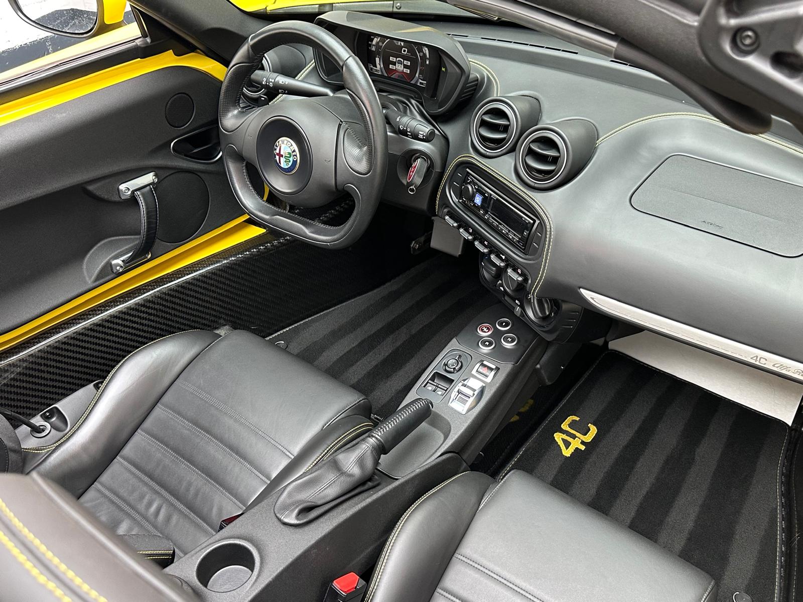 ALFA ROMEO 4C Spider 1750 TBi TCT-image-8