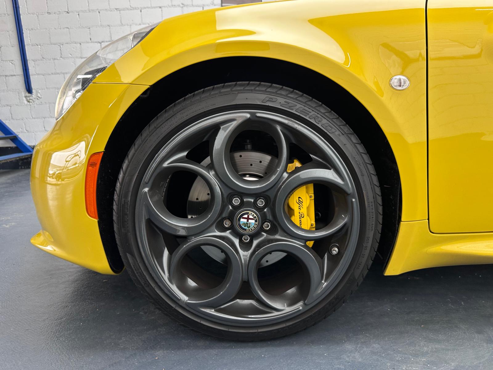 ALFA ROMEO 4C Spider 1750 TBi TCT-image-12