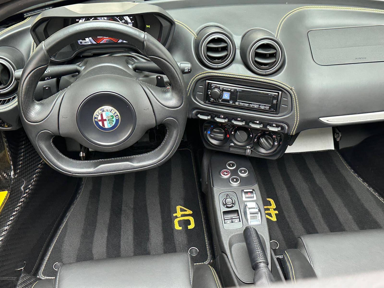 ALFA ROMEO 4C Spider 1750 TBi TCT-image-7