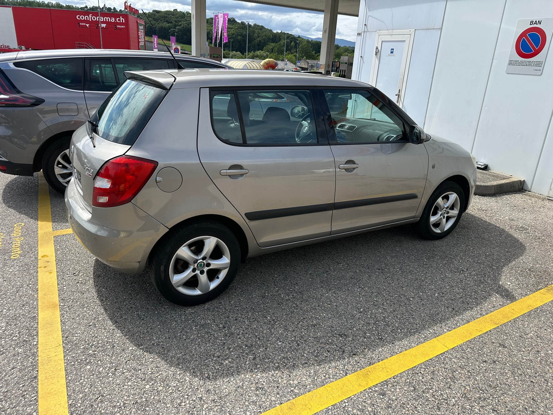 SKODA Fabia 1.4 TDI Classic-image-1
