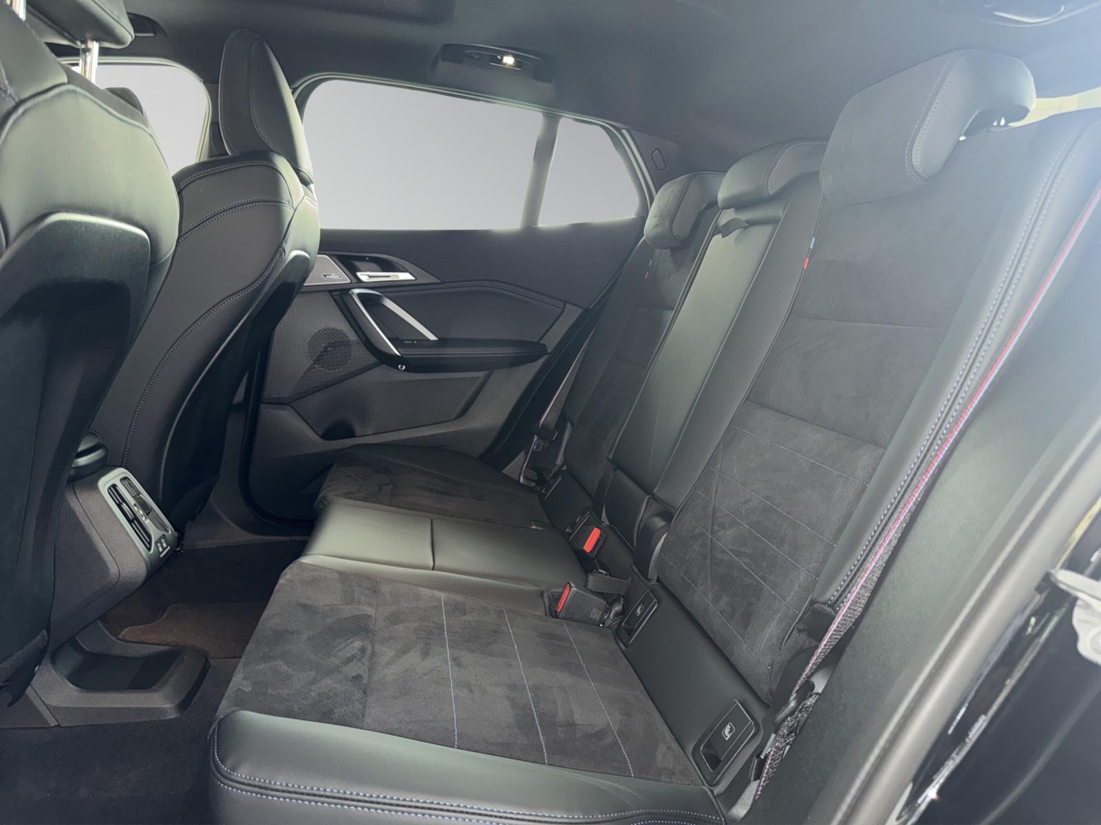 BMW X2 20d xDrive paddles-image-8