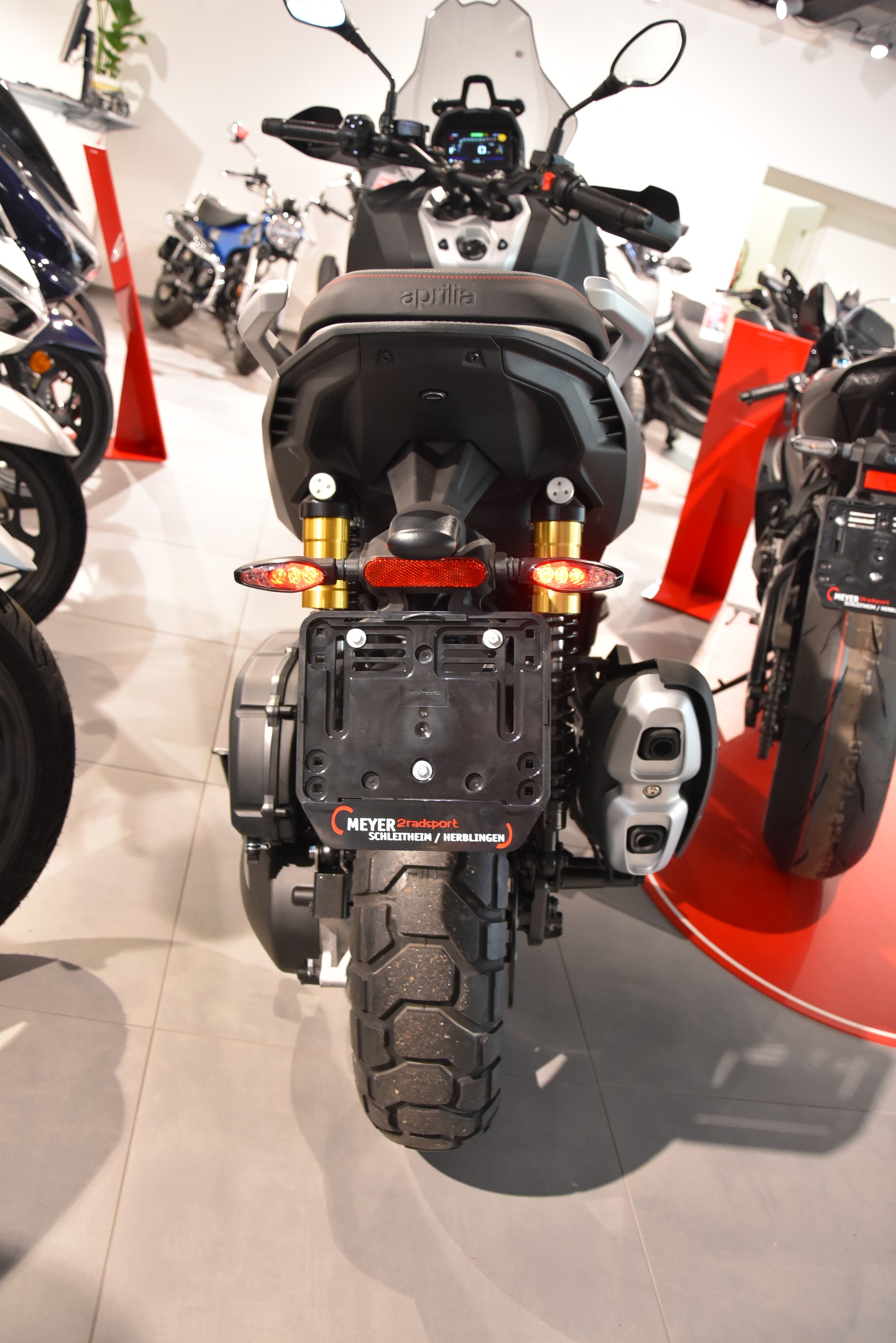 APRILIA SR GT 400 ABS E5+-image-8