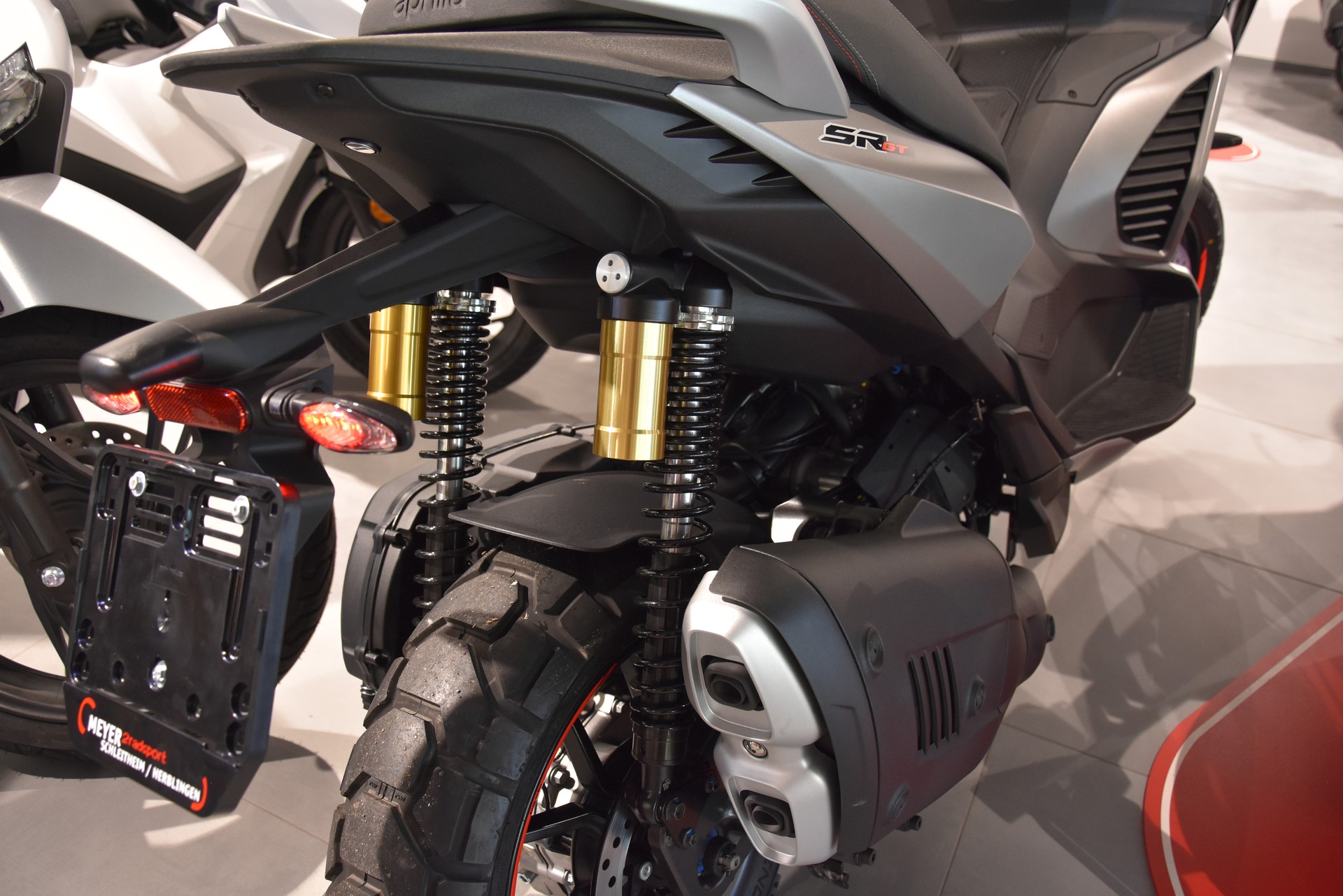 APRILIA SR GT 400 ABS E5+-image-9