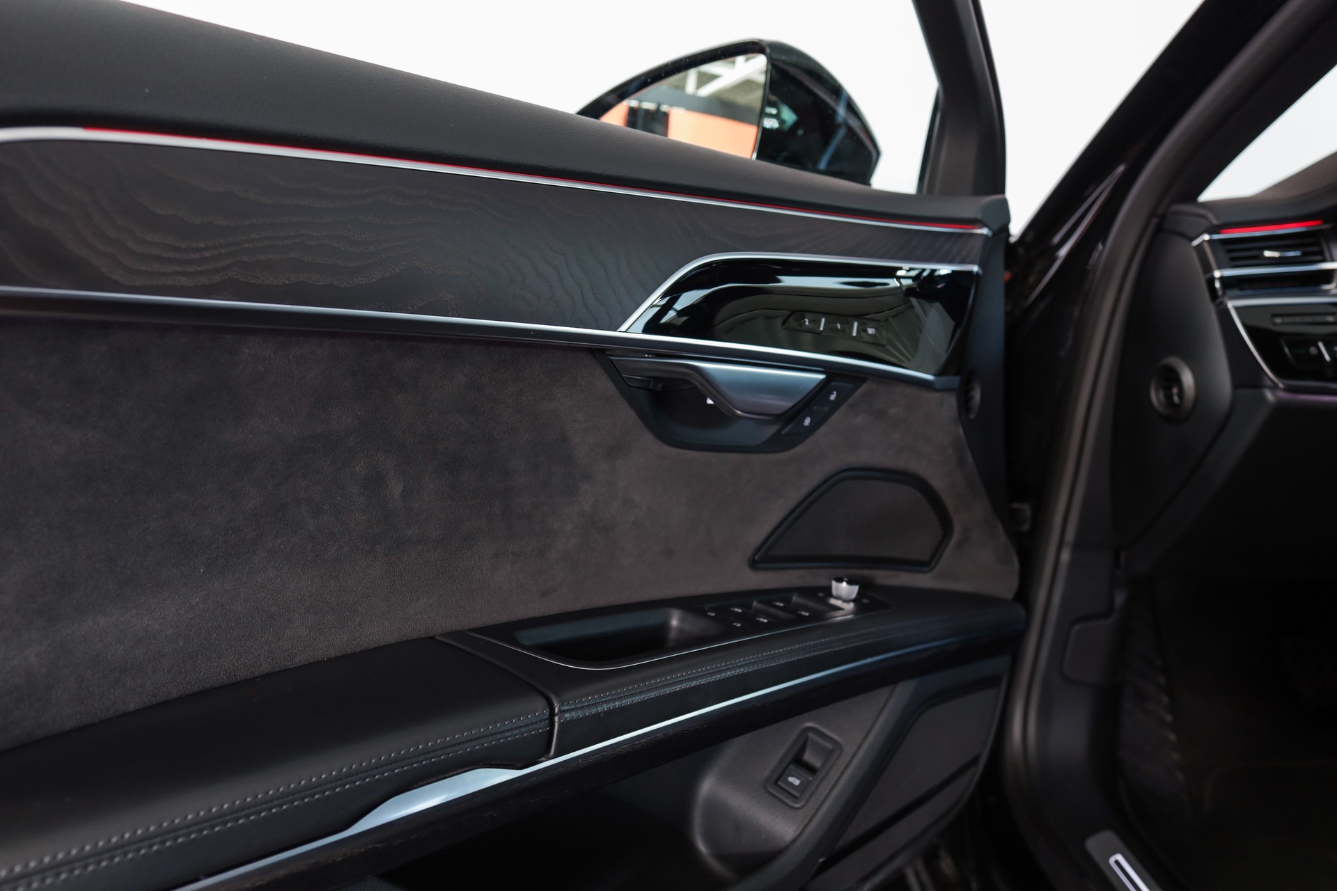 AUDI A8 50 TDI quattro tiptronic-image-19