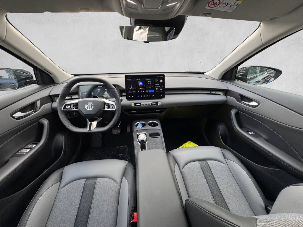 MG S5 EV 64 kWh Luxury EV-image-8