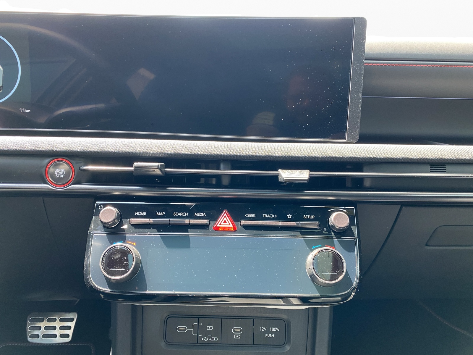 HYUNDAI Tucson 1.6 T-GDi HEV N-Line 4WD-image-14