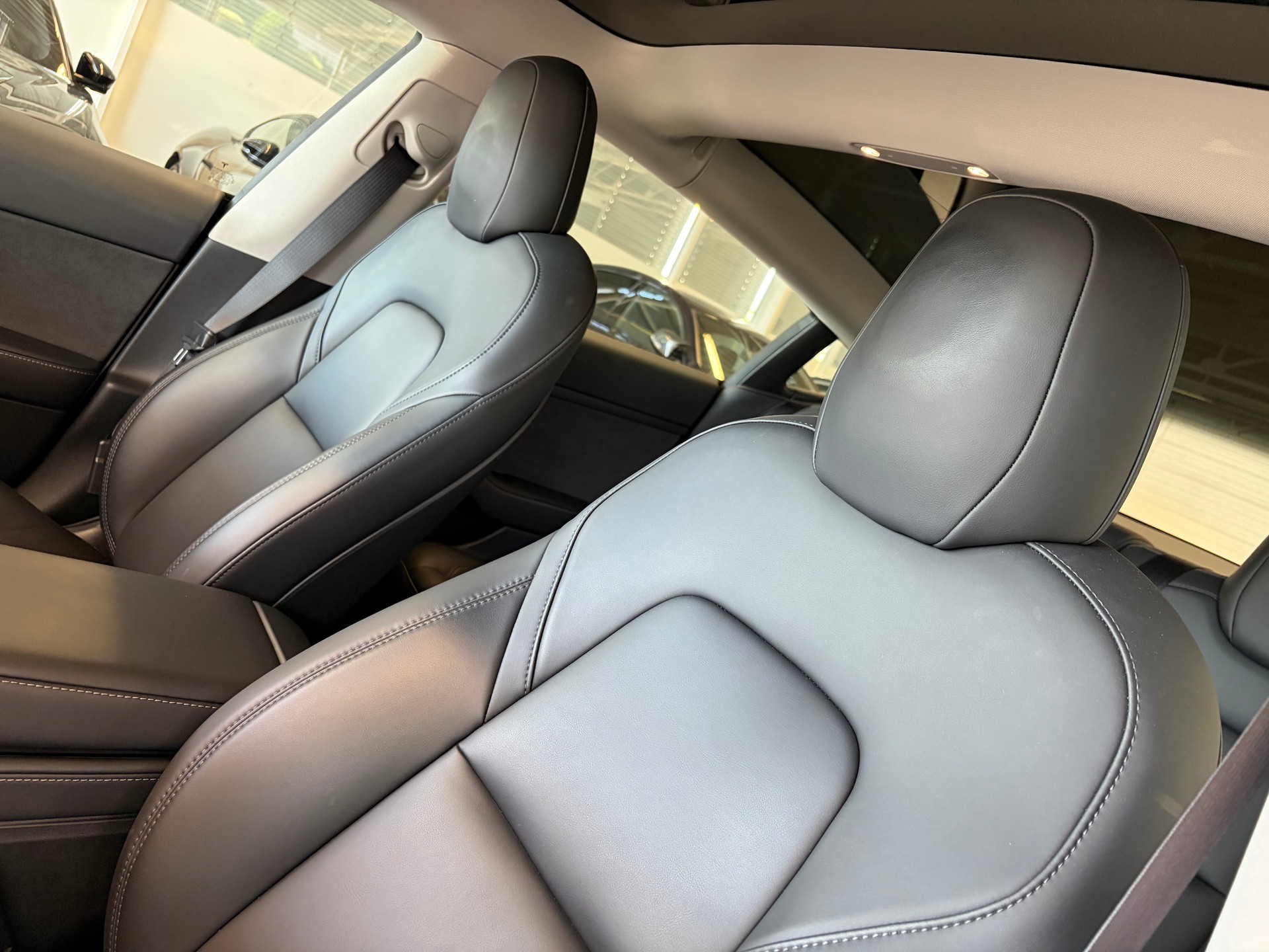 TESLA Model 3 | CH Fahrzeug | Erstbesitz | TOP Gepflegt | Enhanced Autopilot |-image-12