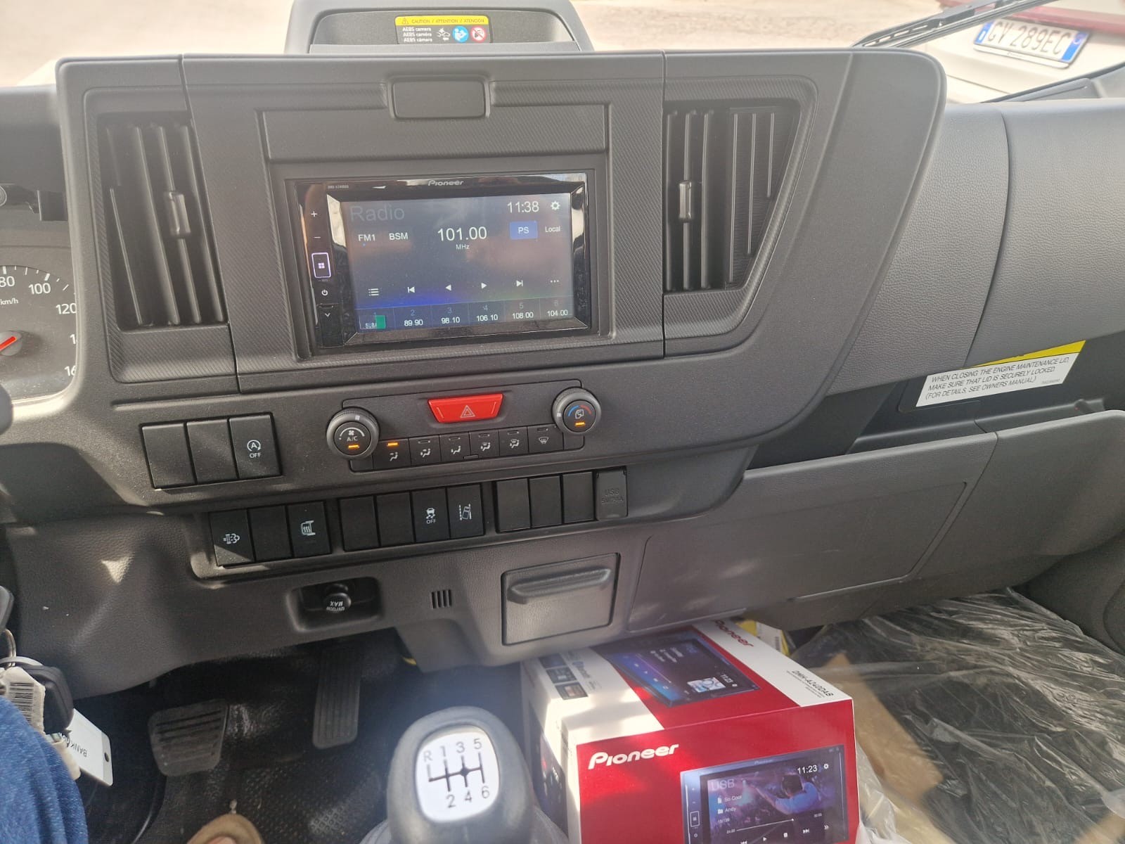 ISUZU M21 F DR 1.9 Ddi TT Generation 3 - Klima - Ponte Ribaltabile Alluminio - Gru DN-LEVAT 3.6 S3 - Gancio Traino KG. 3500-image-14